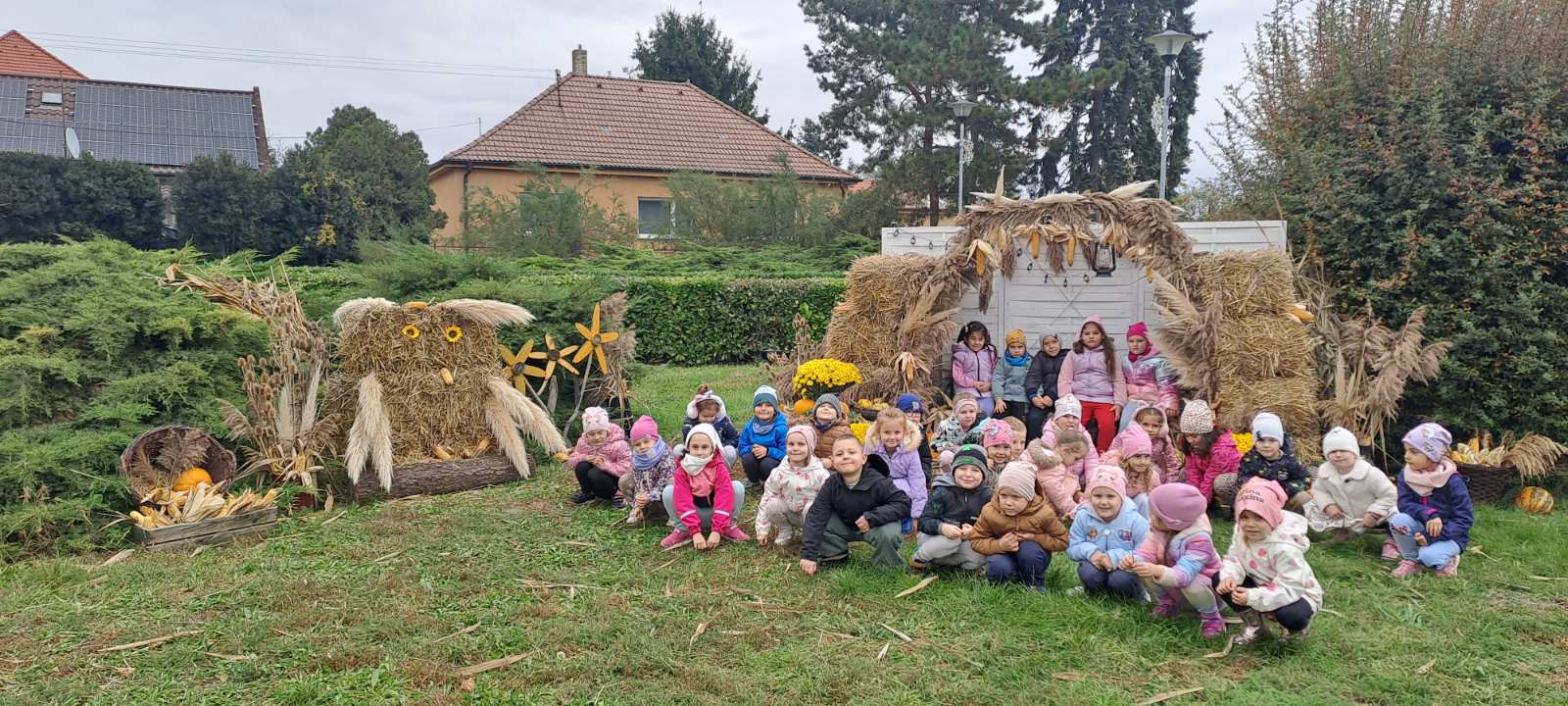 IMG-c9678a2093be33e52c6b00019b47cbed-V