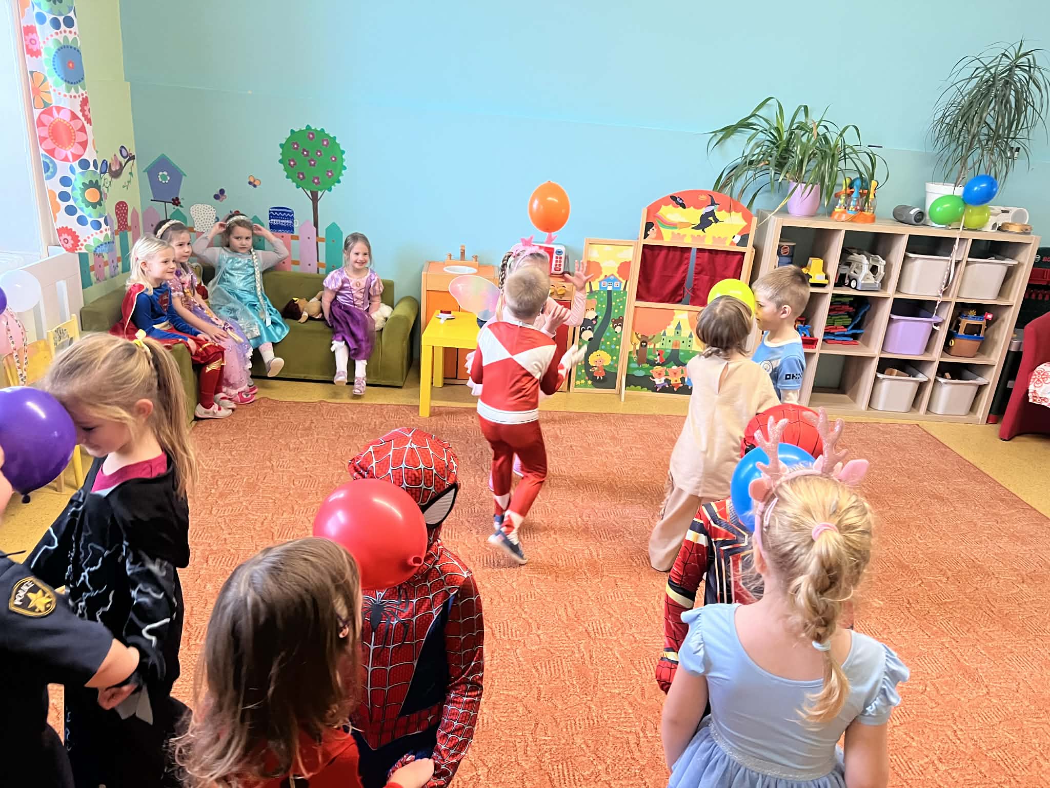 Messenger_creation_478137AE-89A9-4D27-B04B-E342A0C339FC