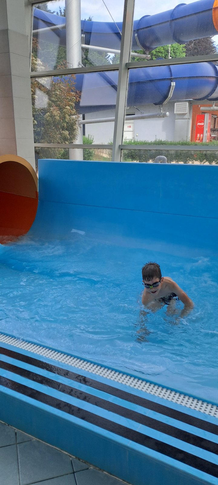 IMG-3ef242f8dbf9a7ad17ba71719eccb4d8-V